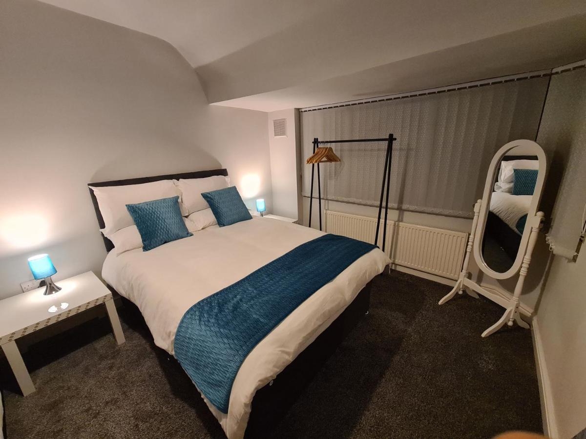 Whole House - 4 Bedrooms - Parking - Sleeps 8 Birmingham Esterno foto