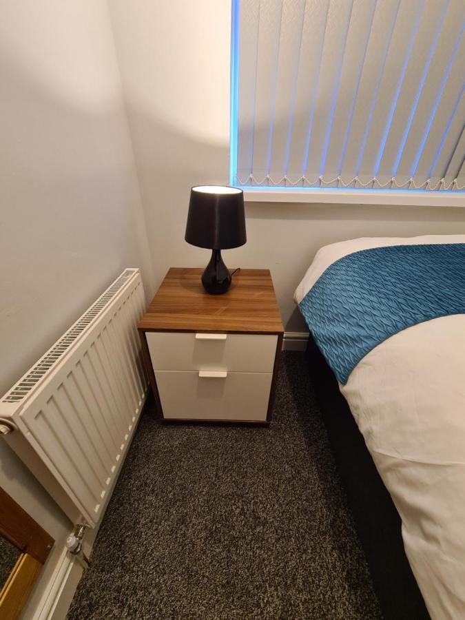 Whole House - 4 Bedrooms - Parking - Sleeps 8 Birmingham Esterno foto