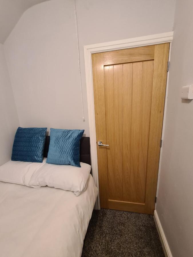 Whole House - 4 Bedrooms - Parking - Sleeps 8 Birmingham Esterno foto