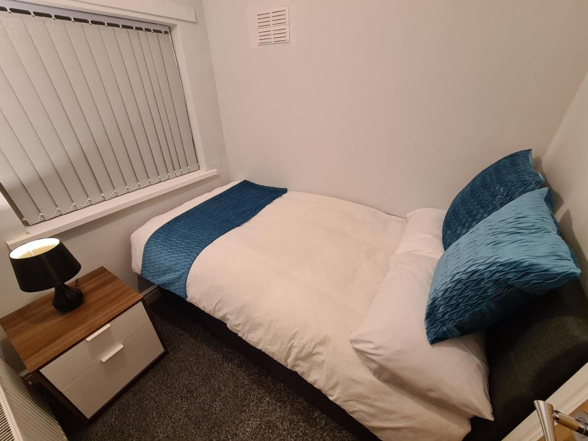 Whole House - 4 Bedrooms - Parking - Sleeps 8 Birmingham Esterno foto