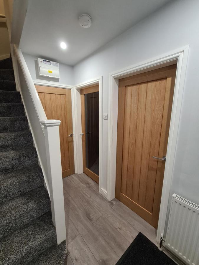 Whole House - 4 Bedrooms - Parking - Sleeps 8 Birmingham Esterno foto